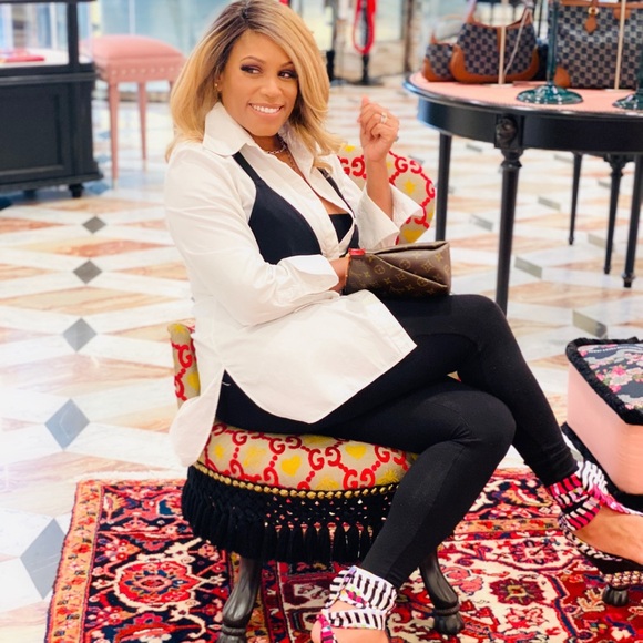 Meet your Posher, Atiya - Picture 3 of 16